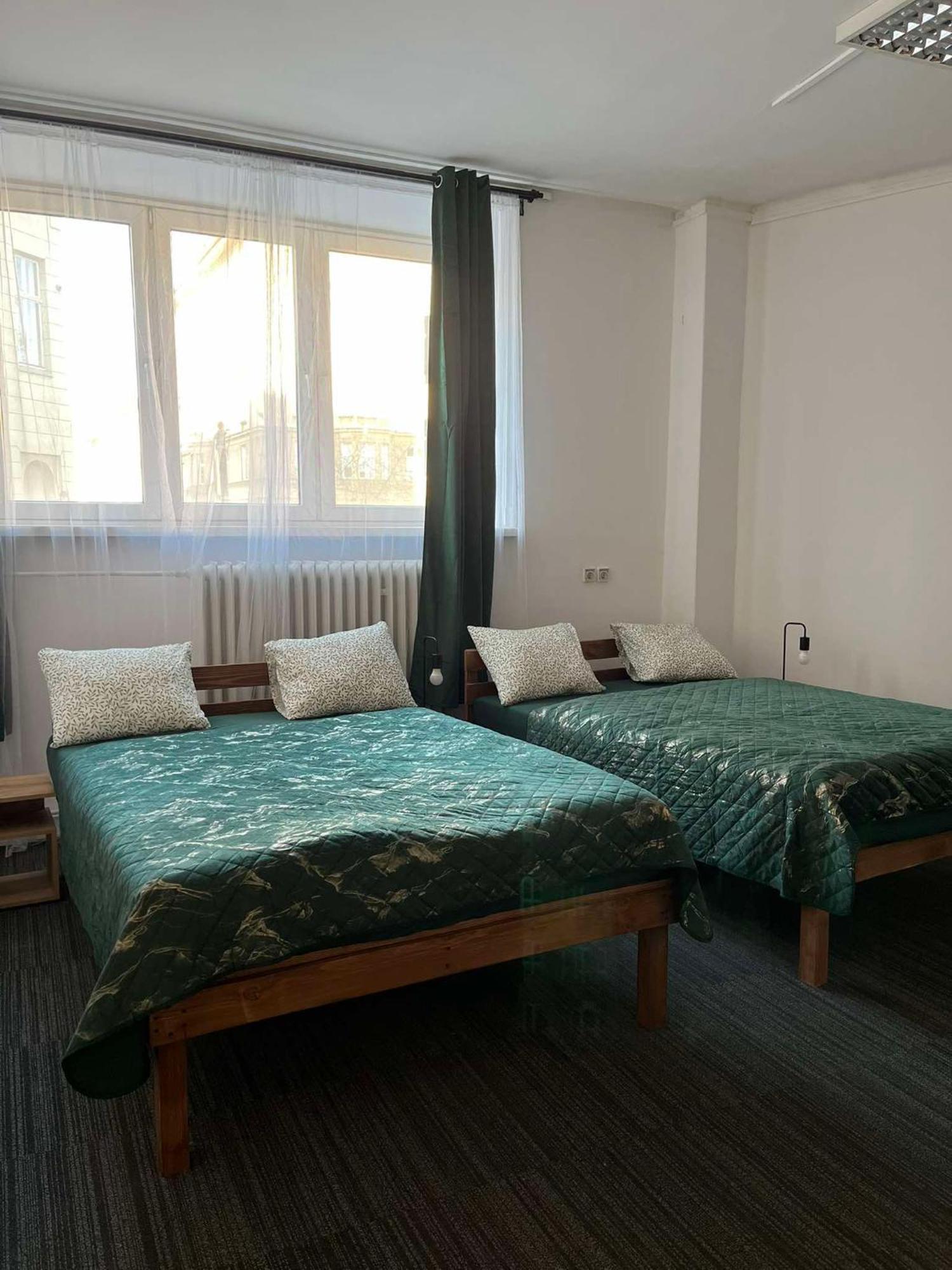 Tom Hostel Cracovia Esterno foto