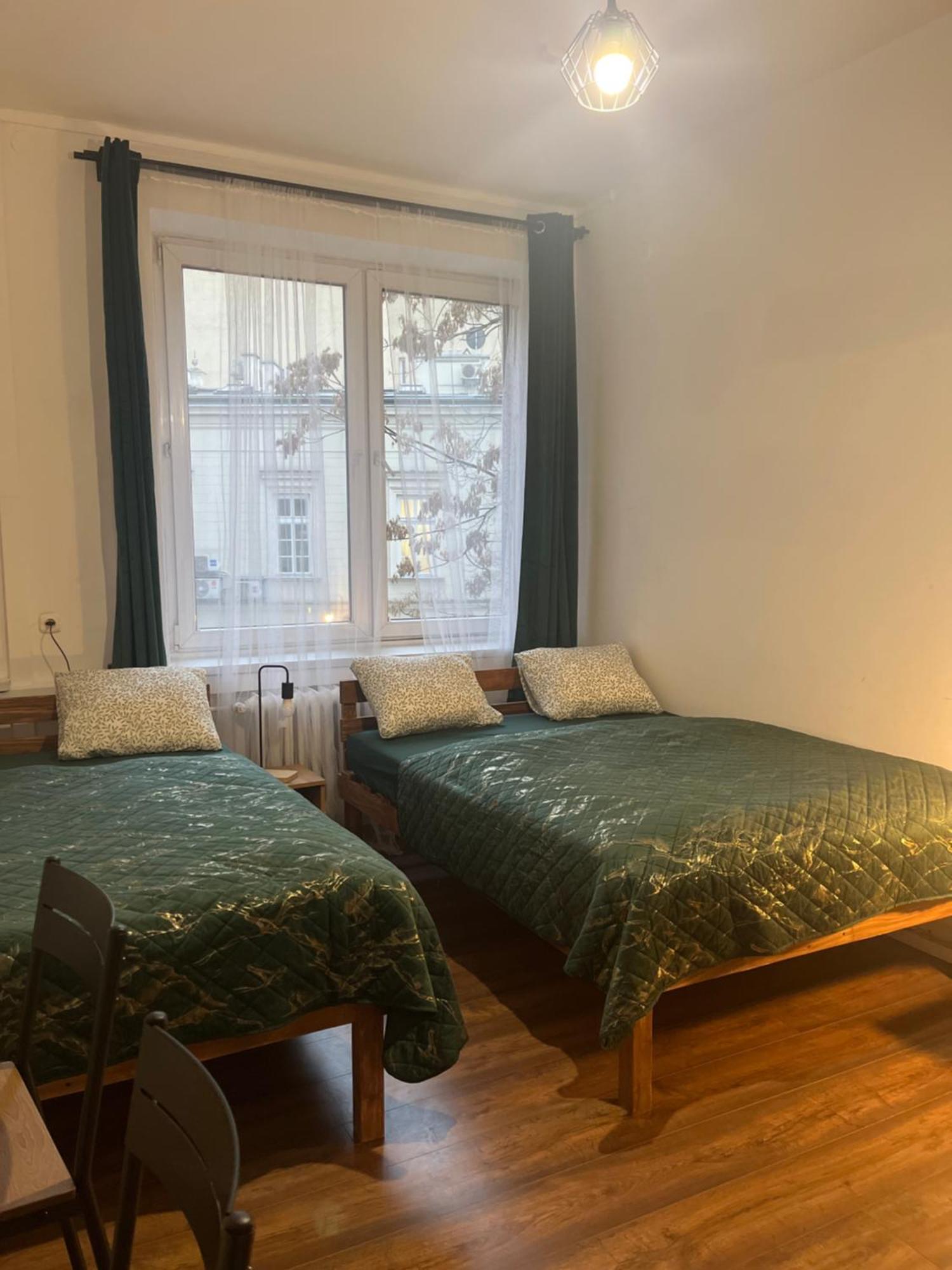 Tom Hostel Cracovia Esterno foto