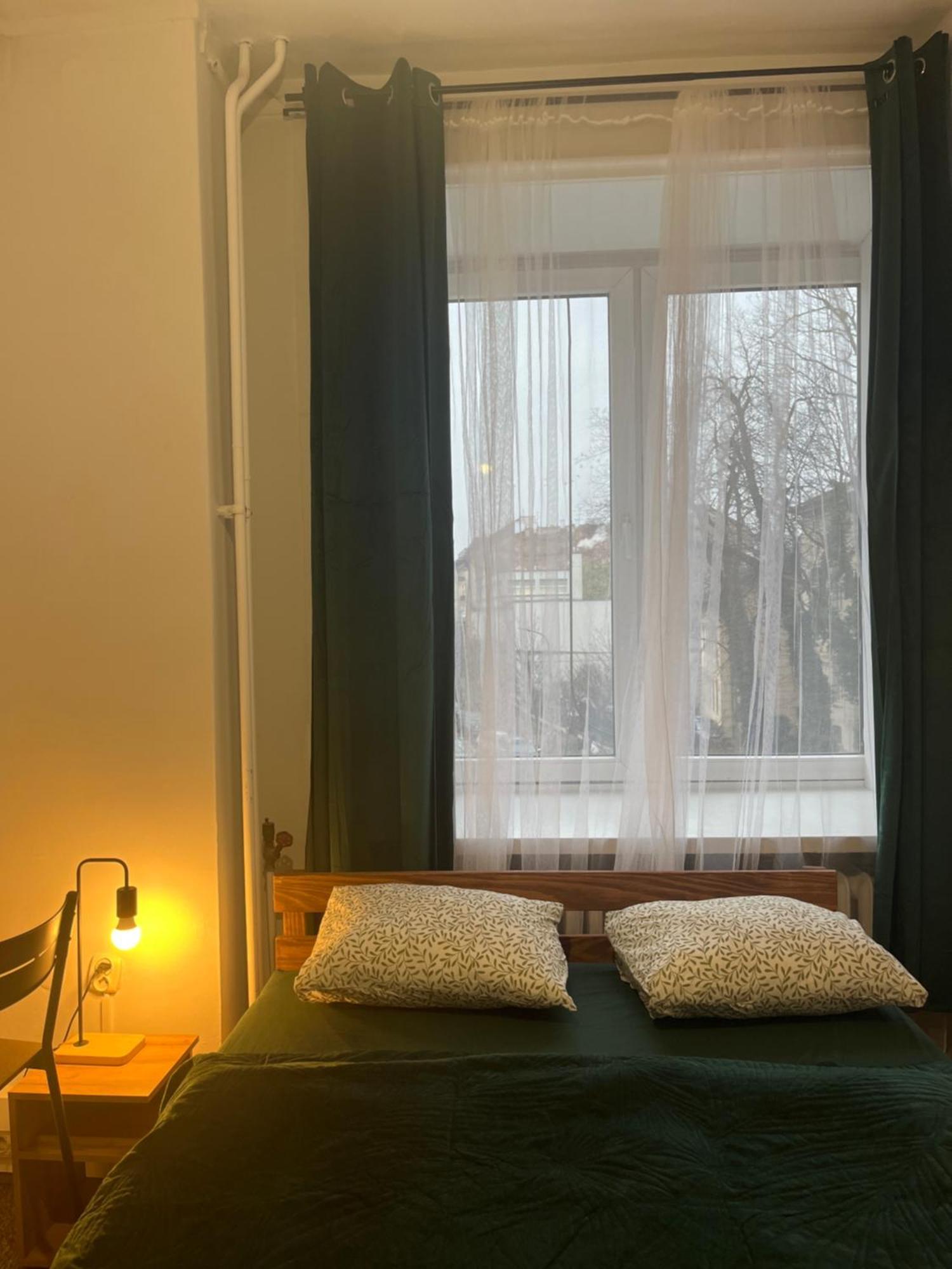 Tom Hostel Cracovia Esterno foto