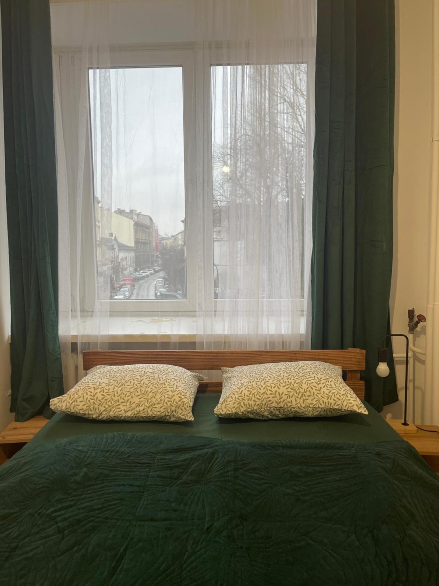 Tom Hostel Cracovia Esterno foto