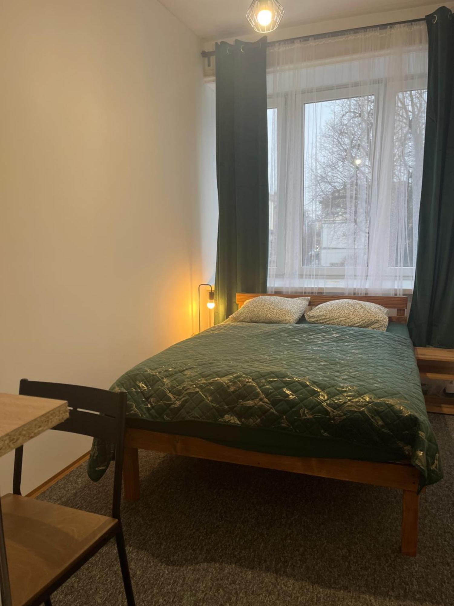 Tom Hostel Cracovia Esterno foto