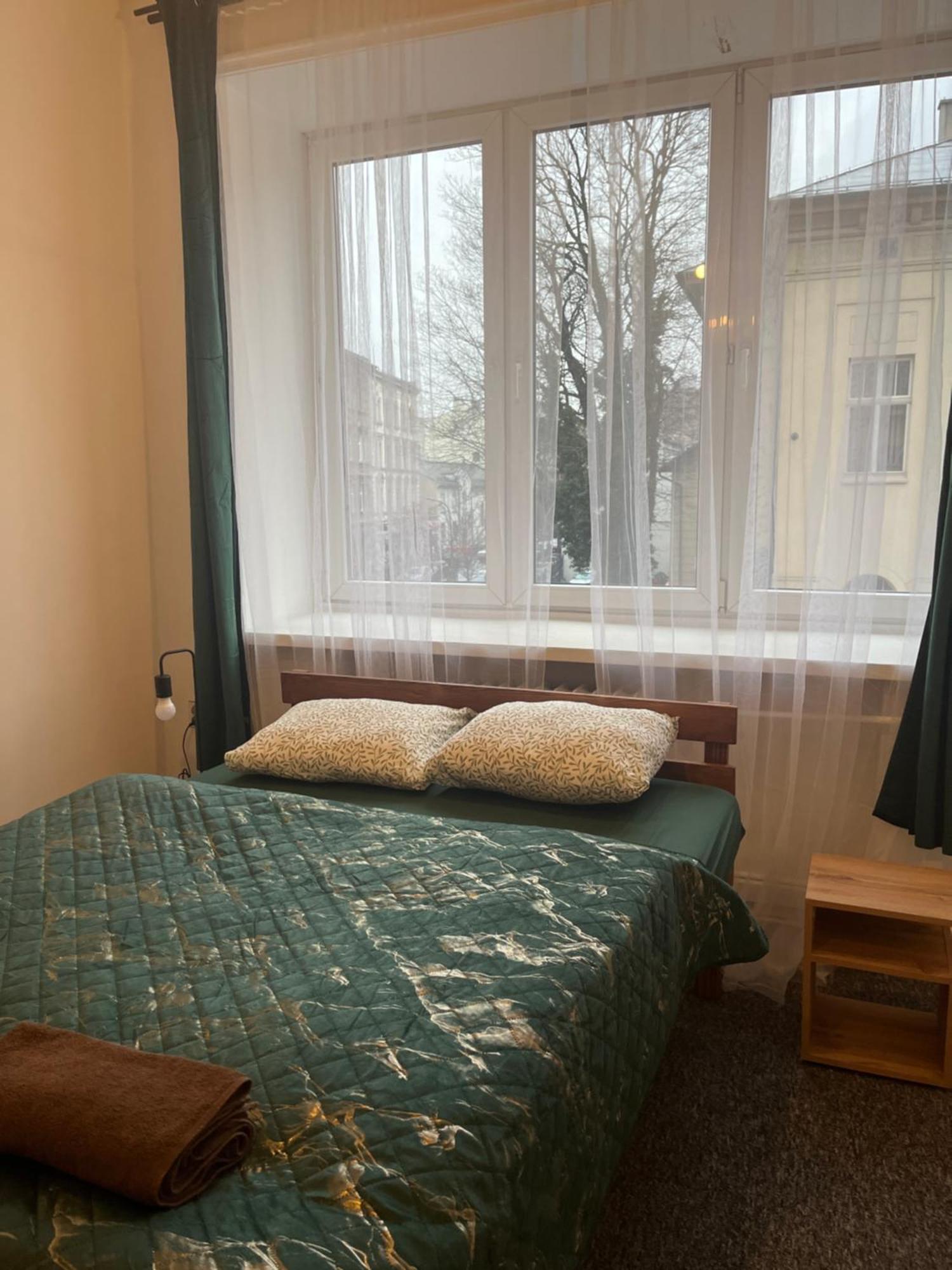 Tom Hostel Cracovia Esterno foto