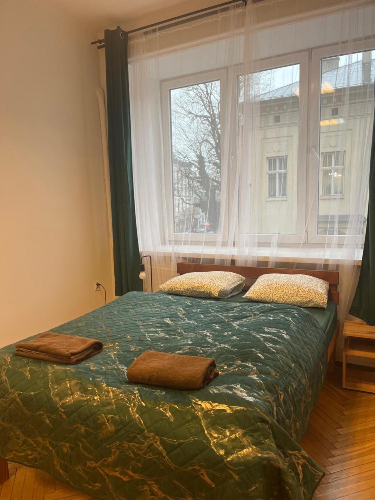 Tom Hostel Cracovia Esterno foto