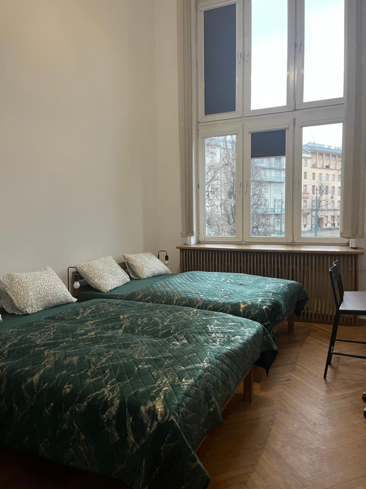 Tom Hostel Cracovia Esterno foto