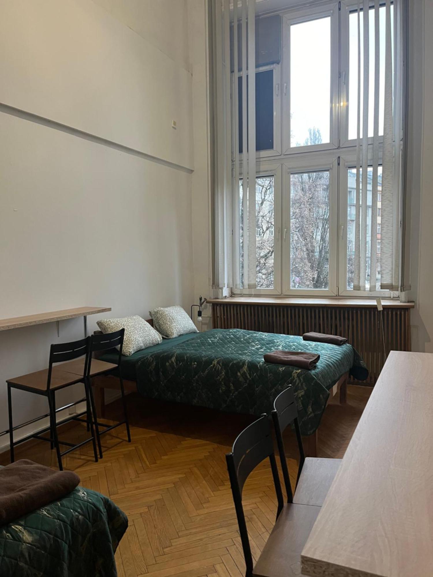 Tom Hostel Cracovia Esterno foto