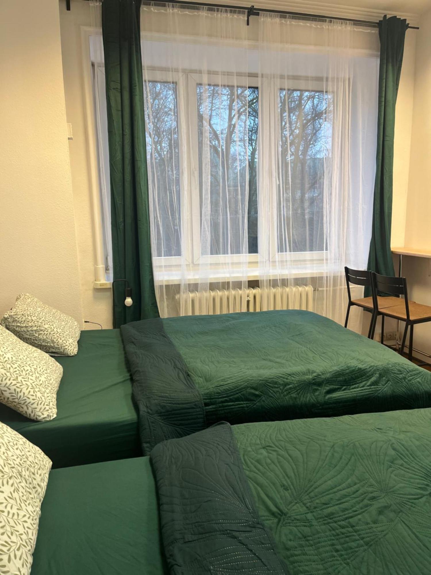 Tom Hostel Cracovia Esterno foto
