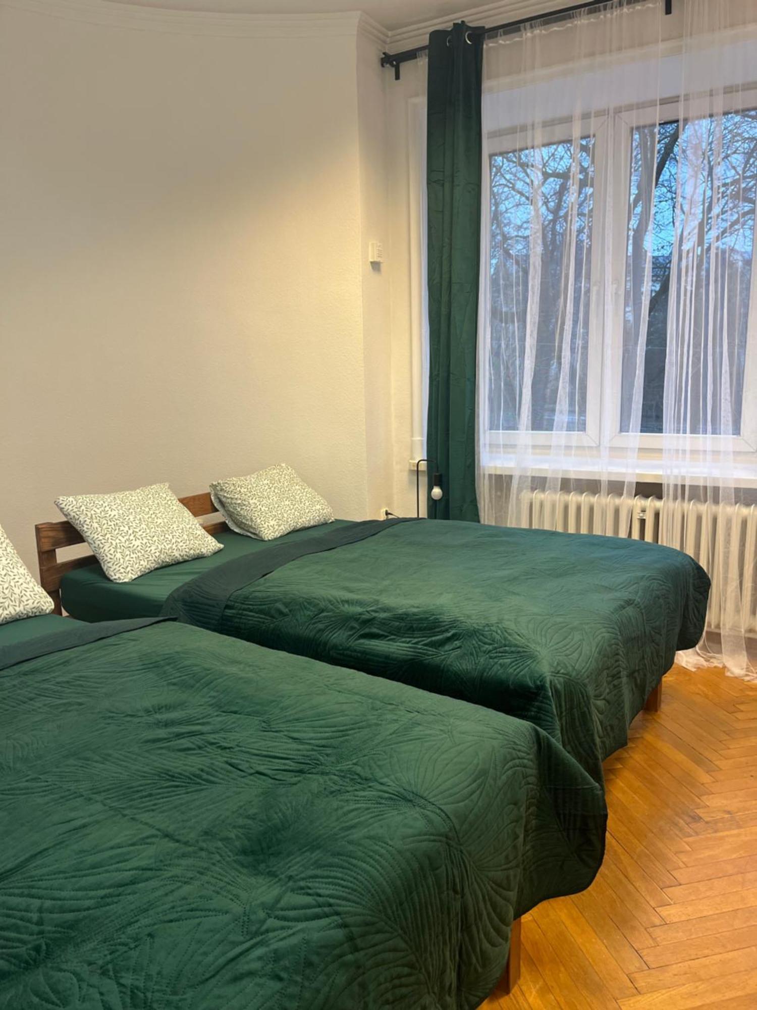 Tom Hostel Cracovia Esterno foto