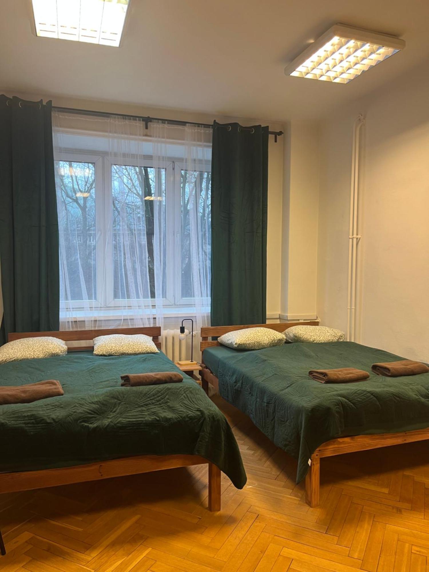 Tom Hostel Cracovia Esterno foto