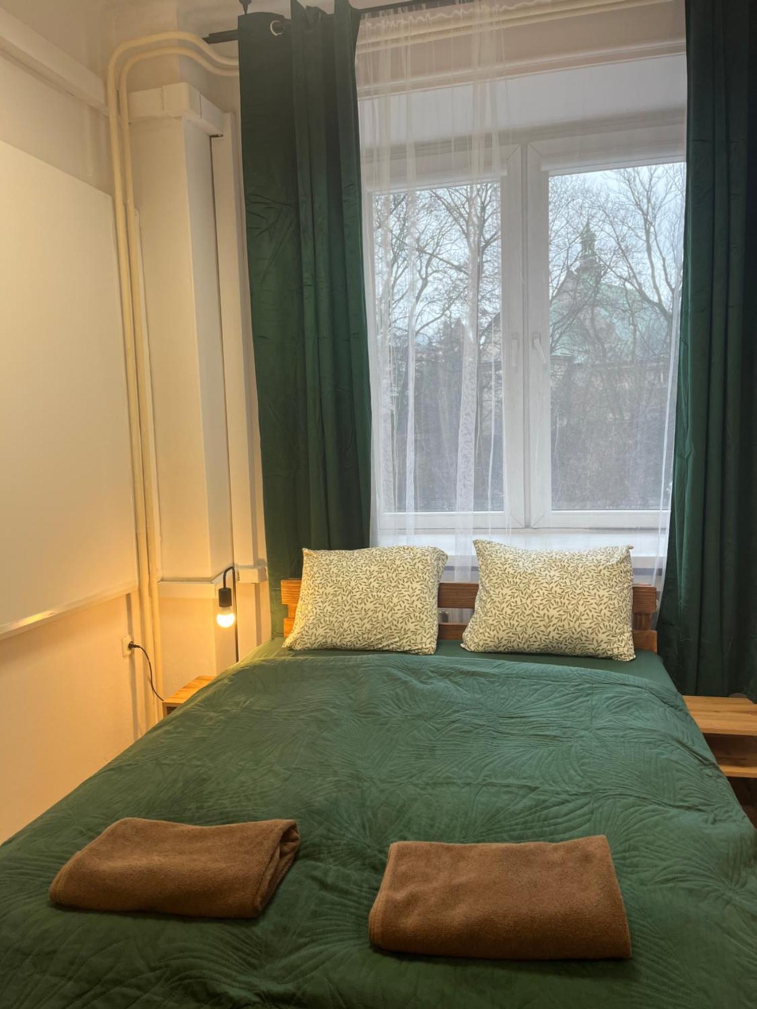Tom Hostel Cracovia Esterno foto