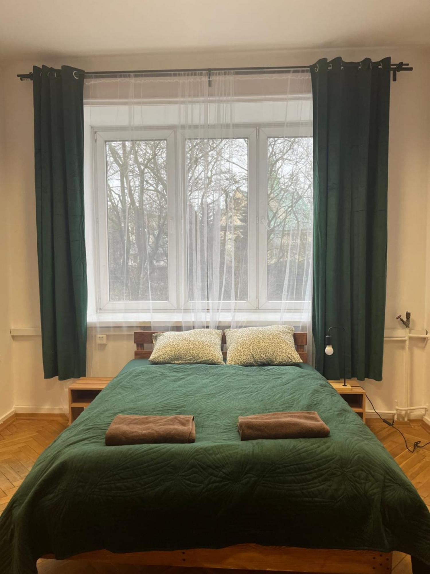 Tom Hostel Cracovia Esterno foto